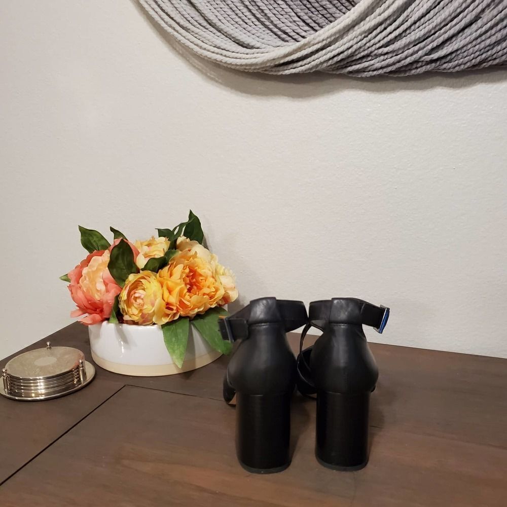 Enzo Angiolini Denna Pump Sz 8.5 - Picture 5 of 7